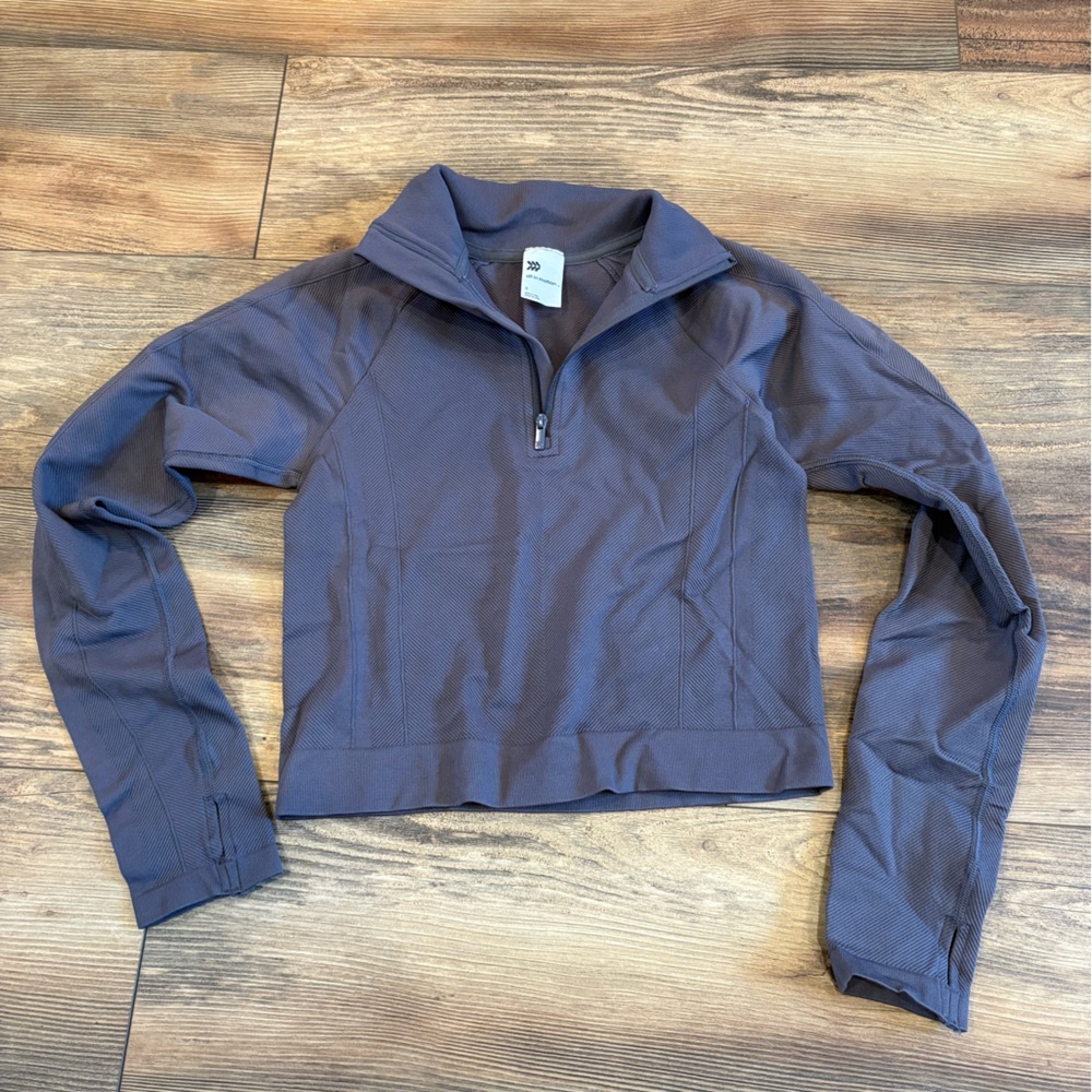 All in Motion Crop Ribbed Quarter-Zip Pullover in Gray size Small